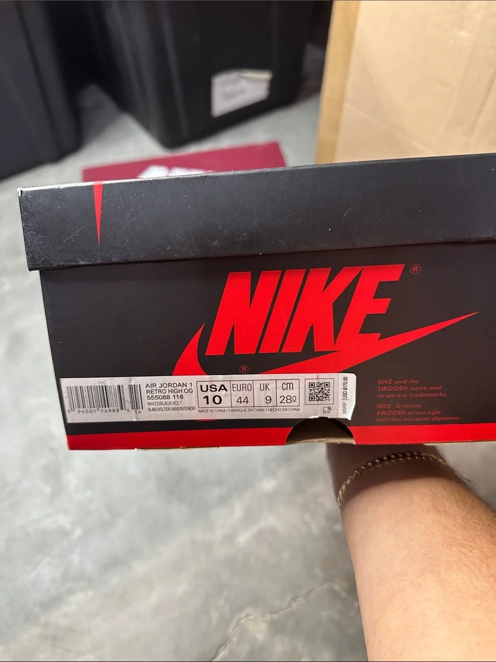Retro 1 Volt size 10